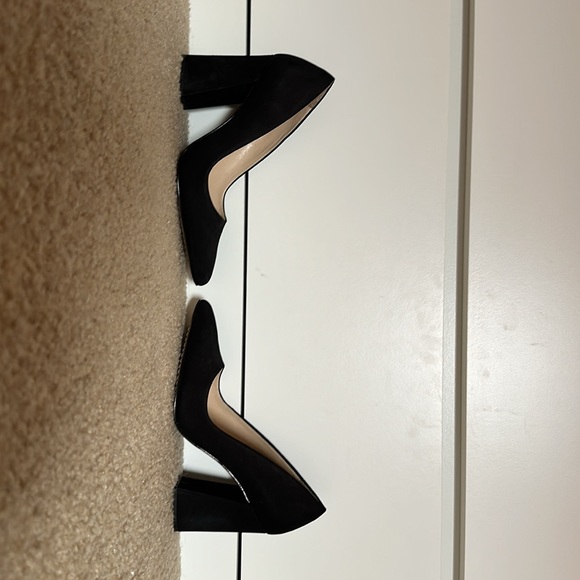 Vince Camuto Ableen block heels- black suede - Picture 3 of 7